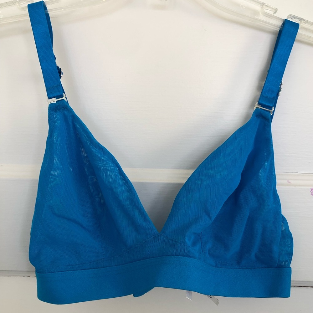 NWOT Splendid mesh triangle bra blue